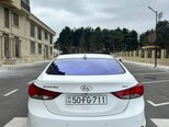 Hyundai Elantra-3