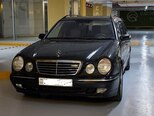 Mercedes E 270-1