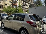 Nissan Tiida-4
