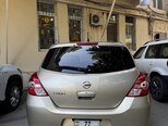 Nissan Tiida-2