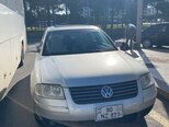 Volkswagen Passat-1