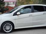Mercedes B 180-9
