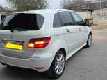 Mercedes B 180-11