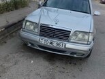Mercedes 220 E-5