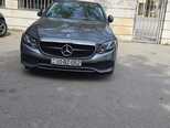 Mercedes E 220 d-1