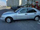 Mercedes E 220-6