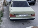 Mercedes 230 E-2