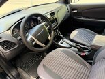 Chrysler 200-9