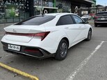 Hyundai Elantra-2