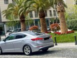 Hyundai Elantra-6