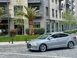 Hyundai Elantra-7