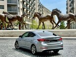 Hyundai Elantra-4