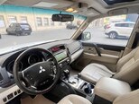 Mitsubishi Pajero-9