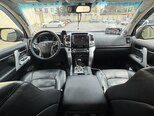 Toyota Land Cruiser-5