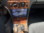 Mercedes E 240-21