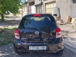 Nissan March-9