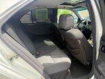 Mercedes E 240-13