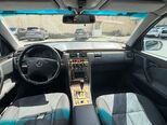 Mercedes E 240-12