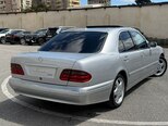 Mercedes E 240-6