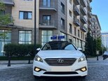 Hyundai Sonata-1
