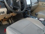 Mitsubishi Pajero-7