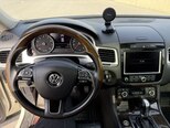 Volkswagen Touareg-12