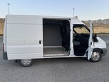 Ford Transit-13