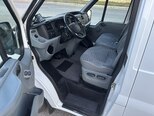 Ford Transit-6