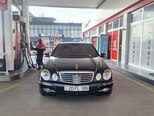 Mercedes E 220-2