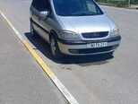 Opel Zafira-5