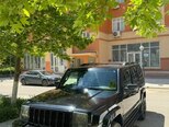 Jeep Commander-10