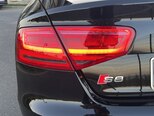 Audi S8-7