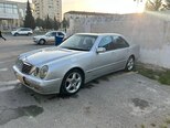Mercedes E 200-2