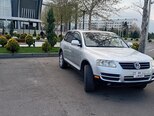 Volkswagen Touareg-3