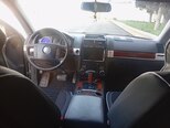 Volkswagen Touareg-10