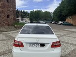 Mercedes E 200-2