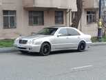 Mercedes E 280-1