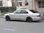 Mercedes E 280-13