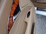 Mercedes E 350-11