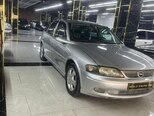 Opel Vectra-13