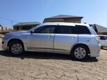 Mitsubishi Airtrek-13