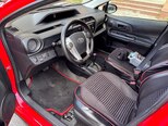 Toyota Prius C-6