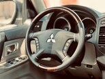 Mitsubishi Pajero-17