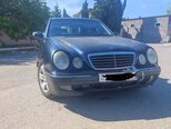 Mercedes E 220-1