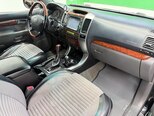 Toyota Land Cruiser Prado-11