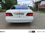 Mercedes E 220-2