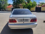 Mercedes E 240-6
