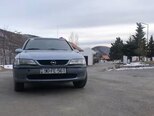 Opel Vectra-8