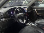 Kia Sorento-12