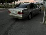 Mercedes E 240-8